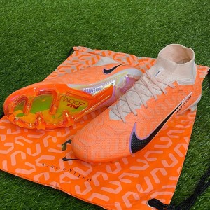Orange Nike United Soccer Boot